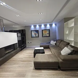 Aura Skanderbeg Square Apartment